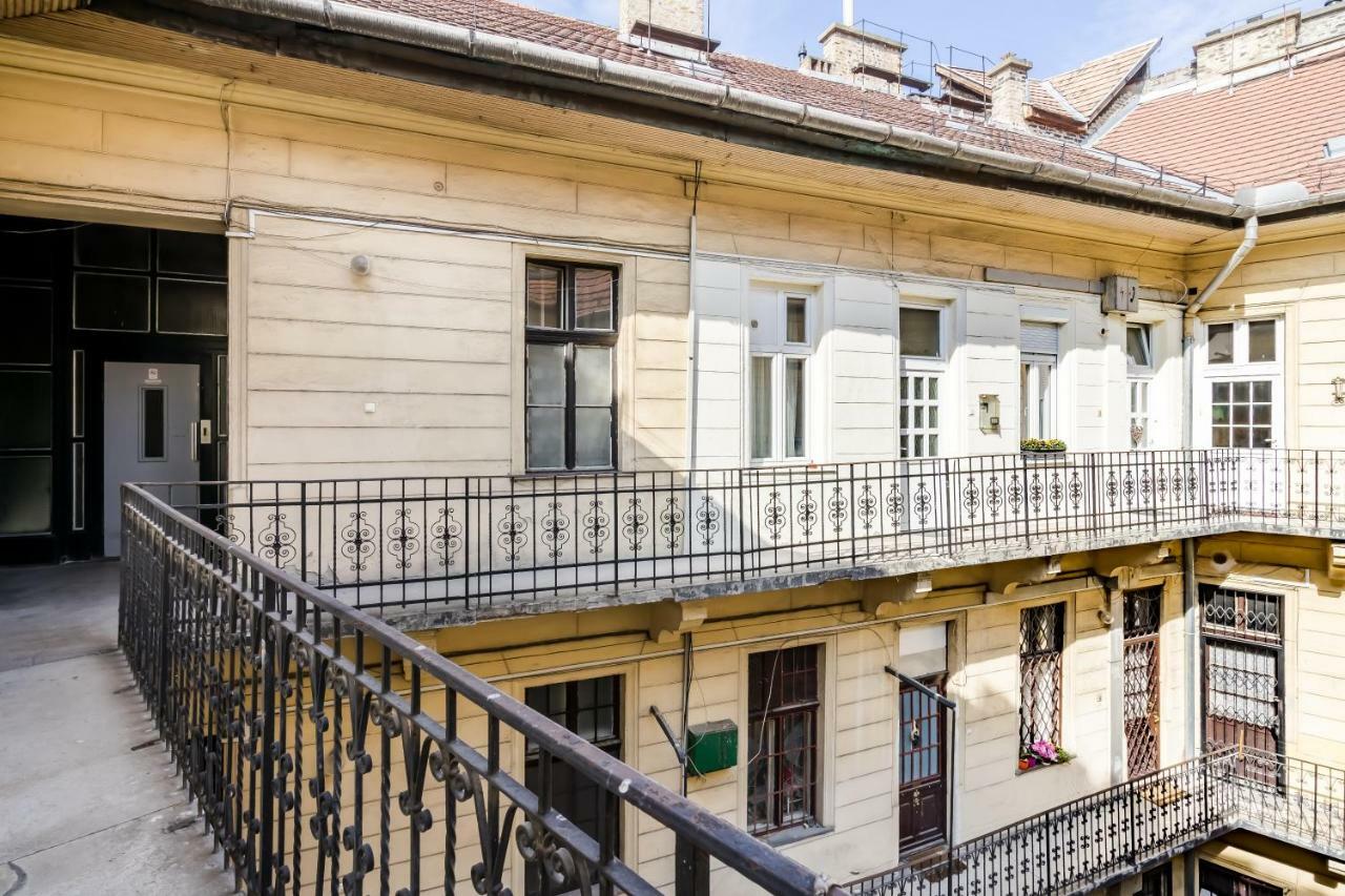 Bpr Thrill Design Home With A/C, Budapest
